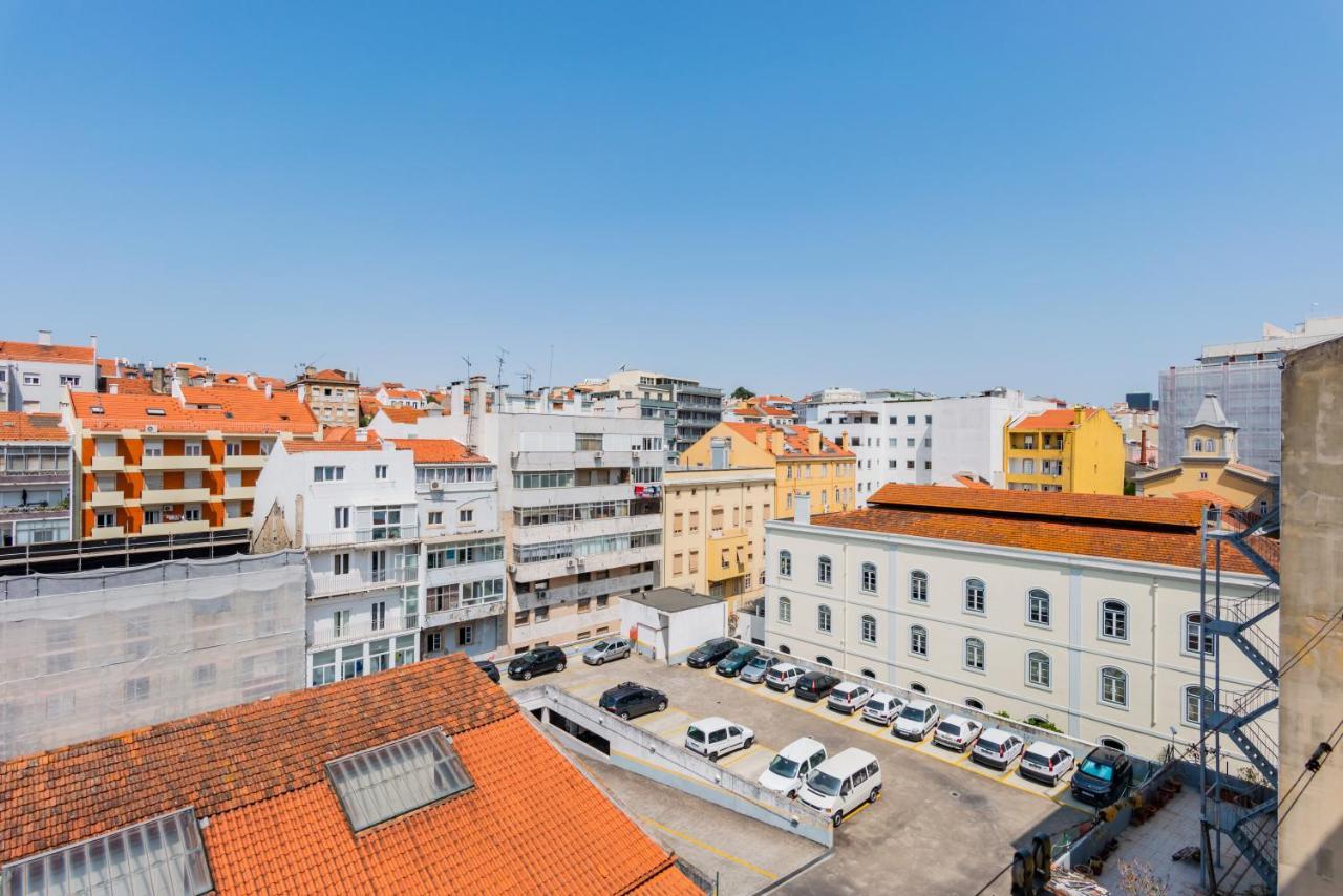 Almirante Home With 3 Bedrooms Lisbon Bagian luar foto
